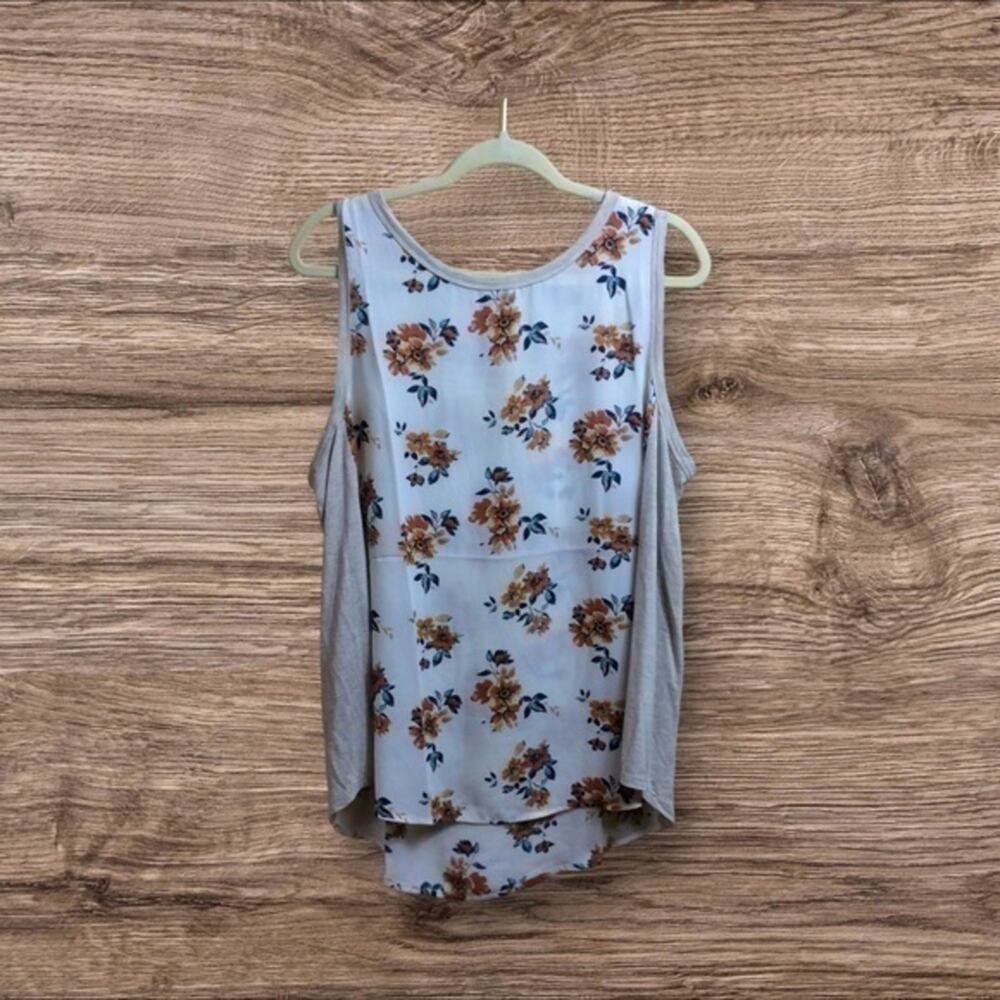 Maurices 1  semi sheer floral, stretch, tank top. 1X